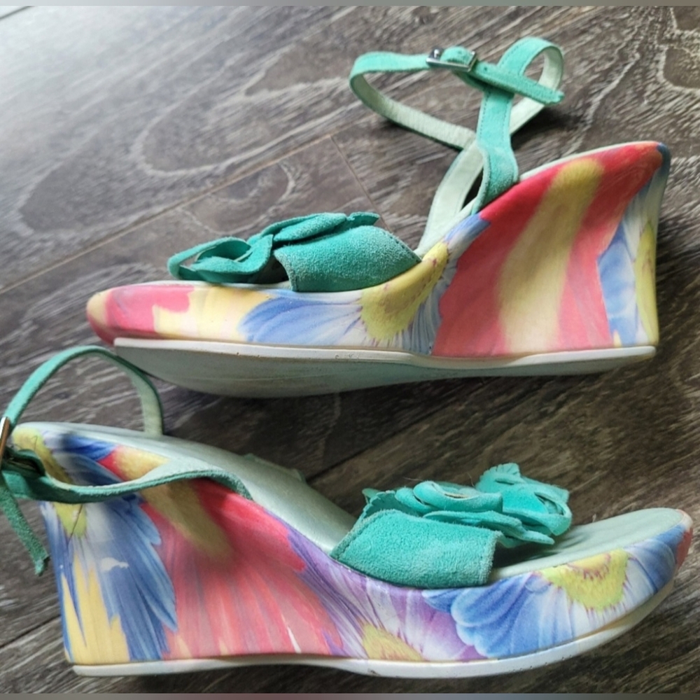 Bravo Browns suede leather wedge sandals in size 7.